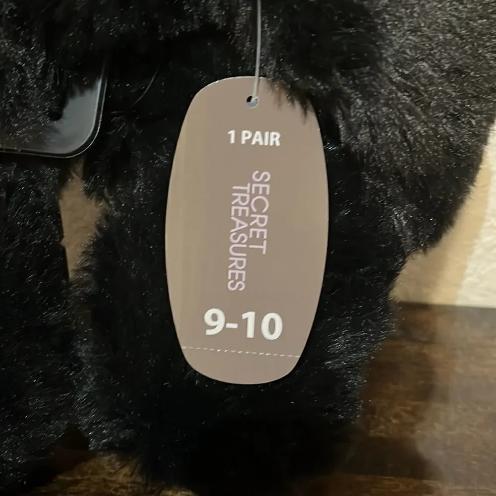 Women's Black Fuzzy Sandals